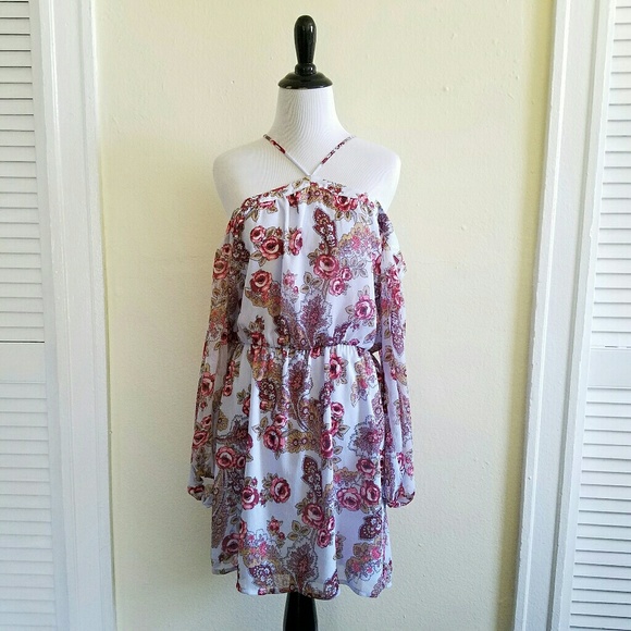 Wayf Dresses & Skirts - ⭐ wayf floral boho off the shoulder dress